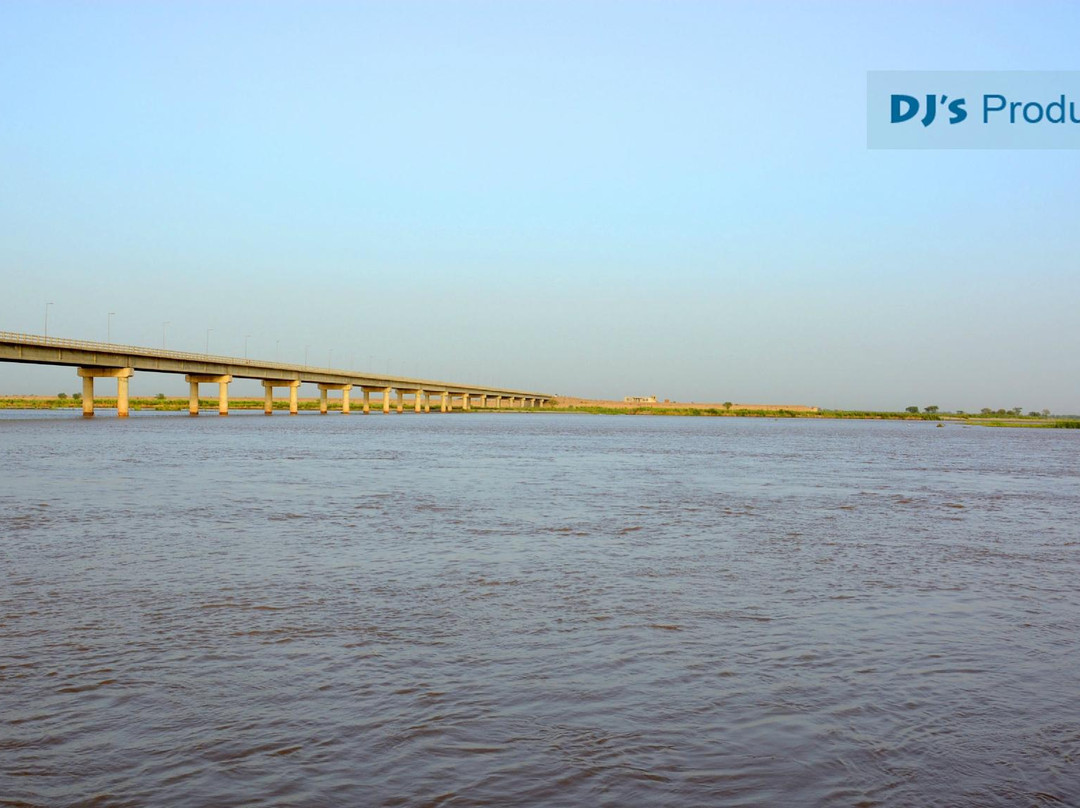 Chenab River Bank景点图片