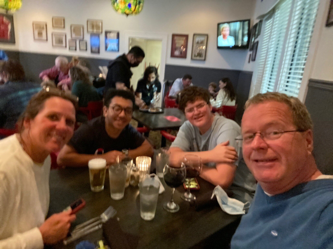 Mom & Dad's Italian Restaurant