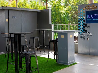 The Buzz Lounge & Restaurant