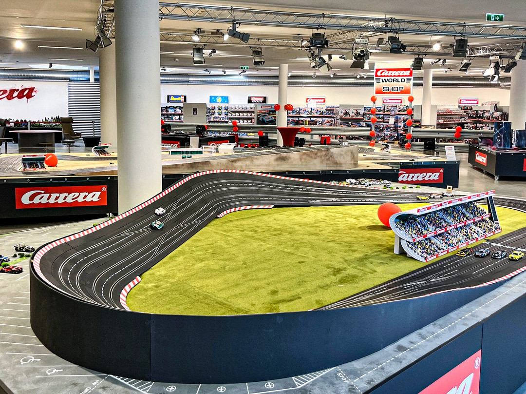 Carrera World