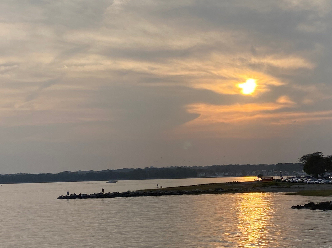 Calf Pasture Beach-诺沃克必去景点