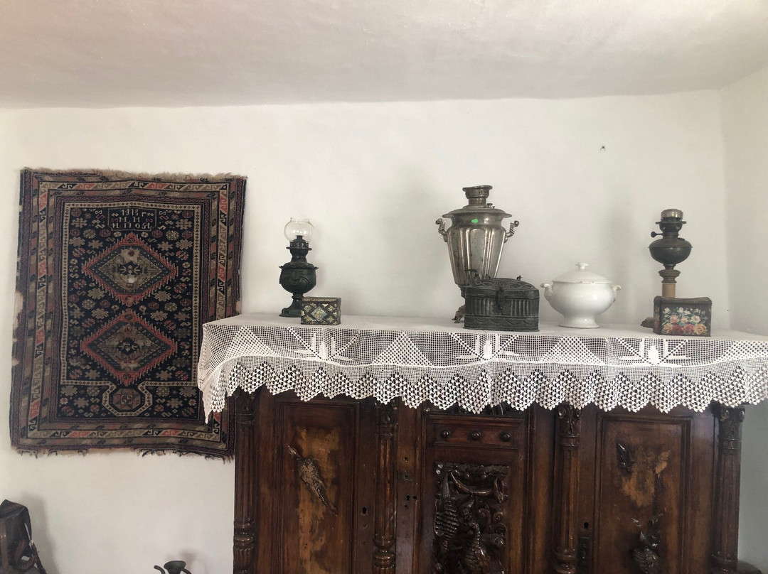 Hero Akhriev House Museum景点图片
