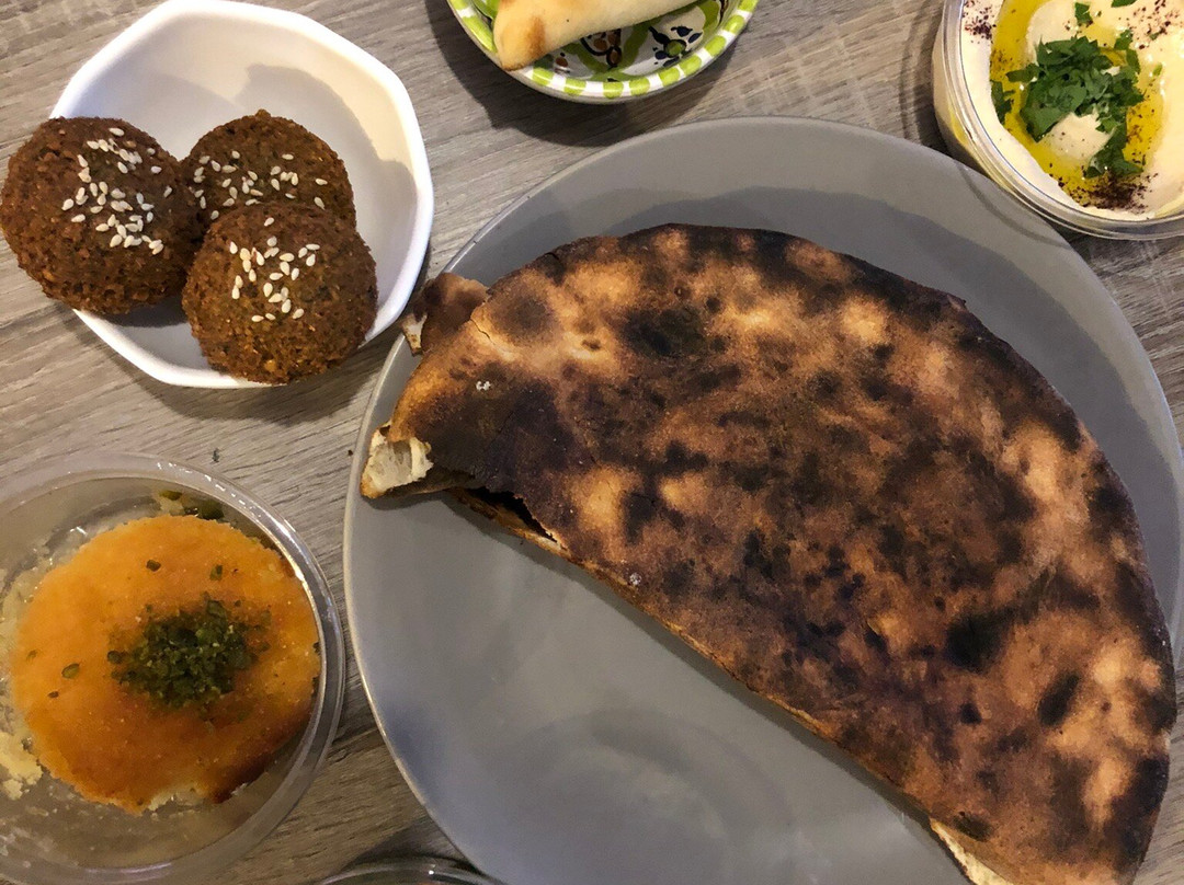 Lakis Foods-Les Délices de Baalbeck