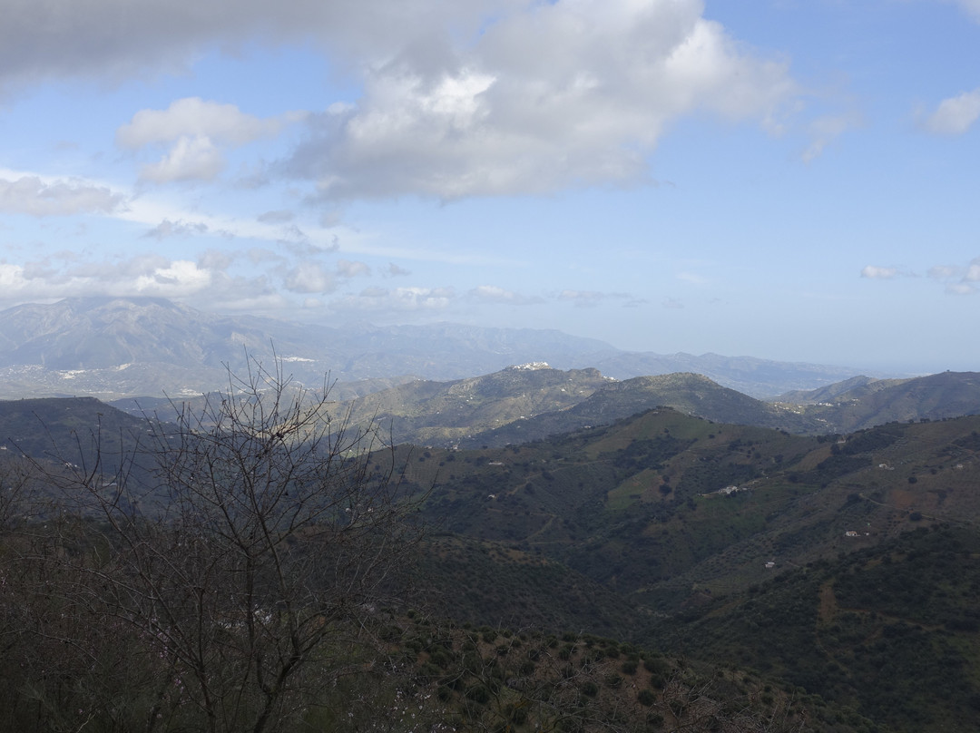 Montes de Malaga Natural Park景点图片