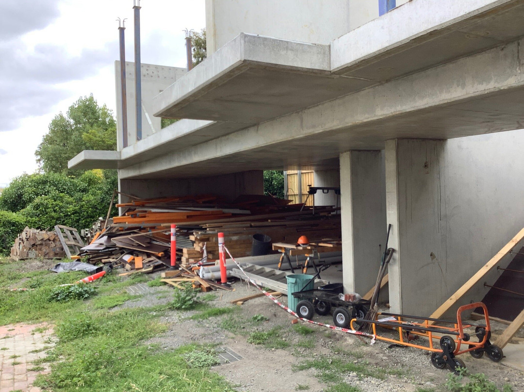 Lowena Cafe and Accommodation主图