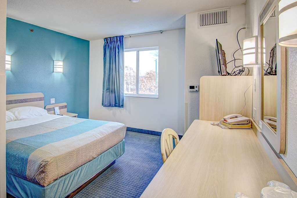 Motel 6 Menomonie, WI主图