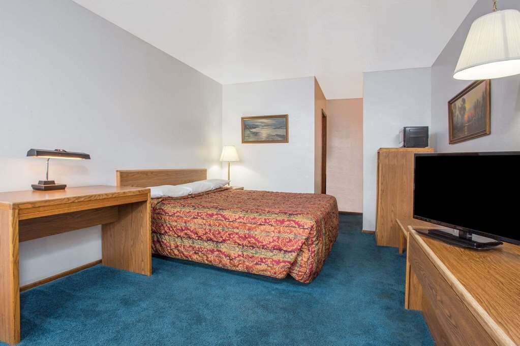 Knights Inn Boardman主图