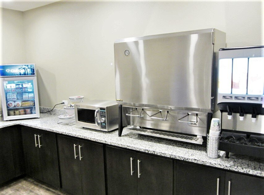 Comfort Suites Wooster Near University Campus主图