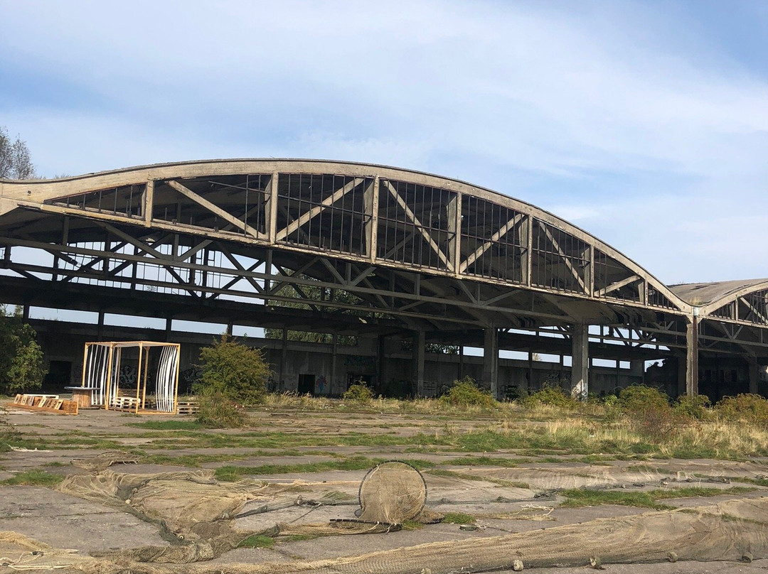 Abandoned Military Aerodrome Neutief景点图片