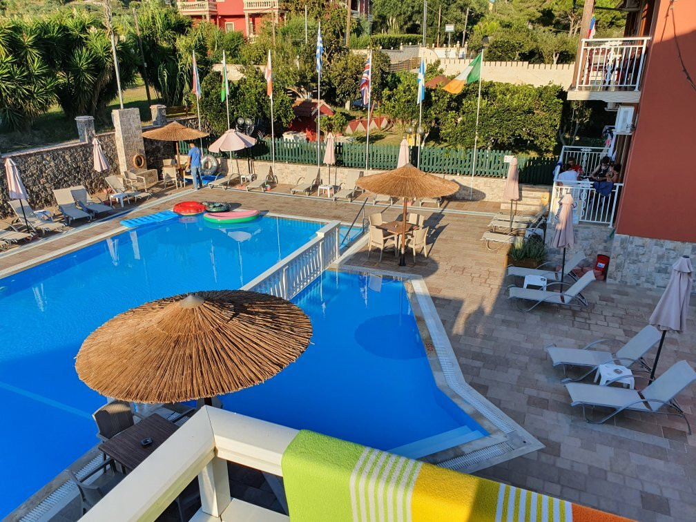 Nafsika and Dionyssos at Rainbow主图