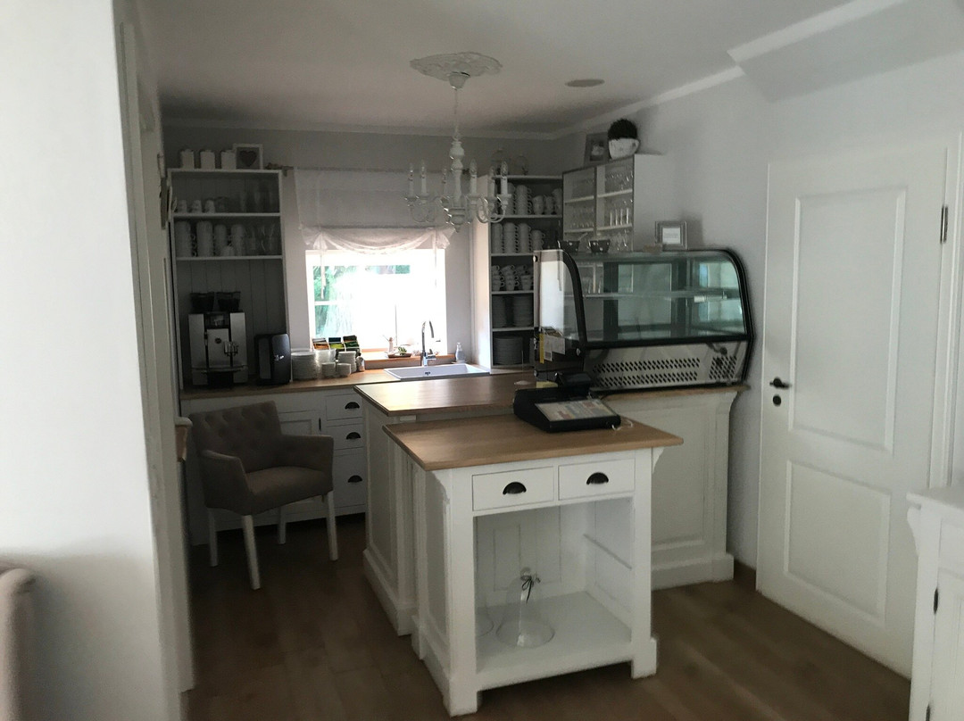 White Cottage Garden主图