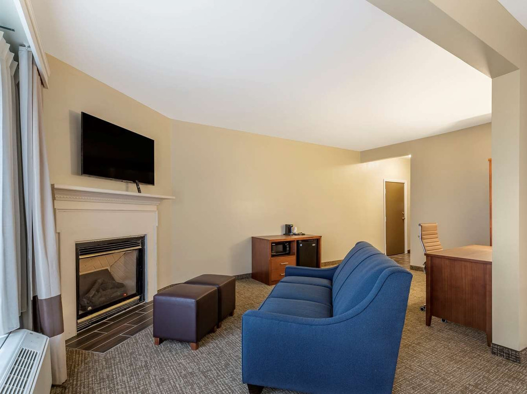 Comfort Suites Near Camp Lejeune主图