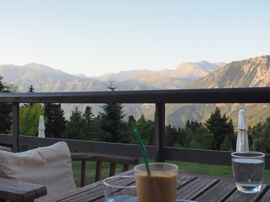 Orizontes Tzoumerkon Hotel Resort主图