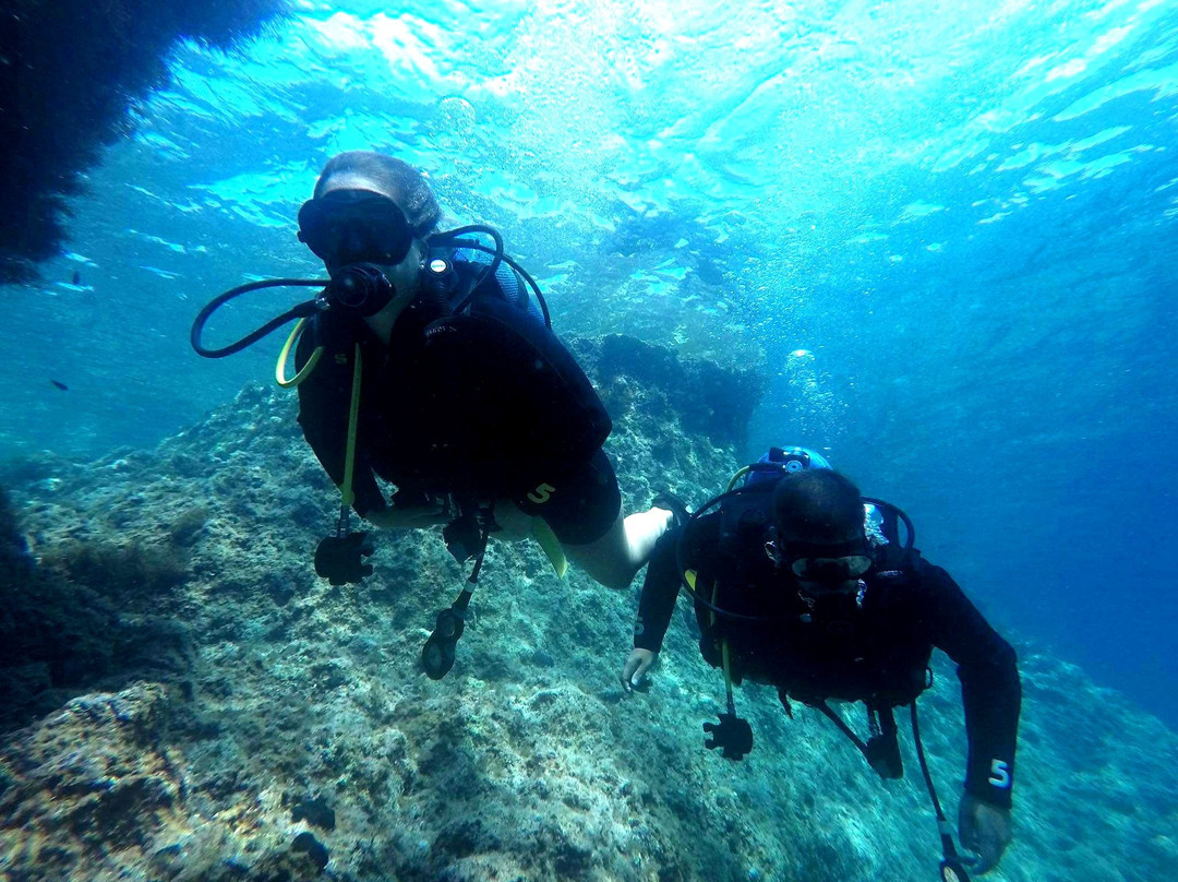 Atlantis Diving Center-Marsalforn必去景点