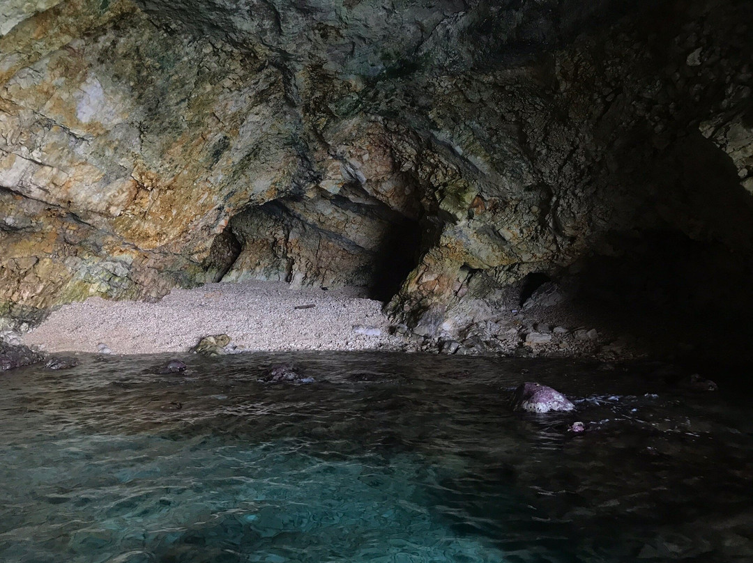 Escursioni Sofia-波利尼亚诺阿马雷必去景点