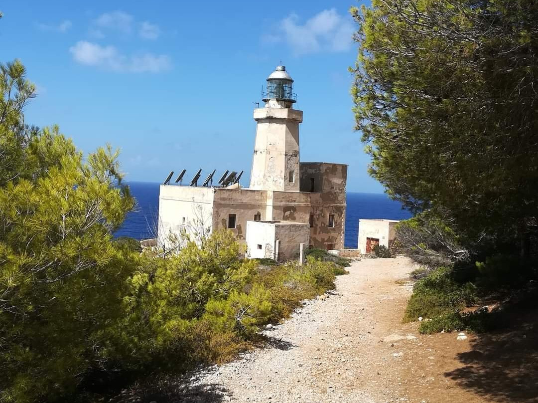 Faro di Punta Libeccio景点图片