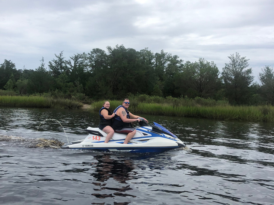 Action Water Sportz-美特尔海滩必去景点