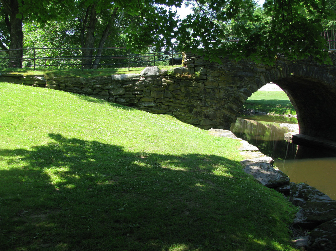 Stone Arch Bridge Historical Park景点图片