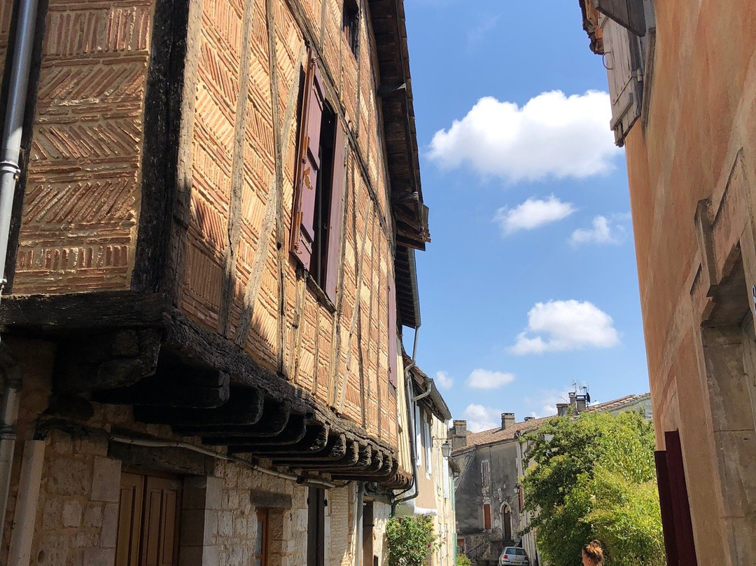 Issigeac Market景点图片
