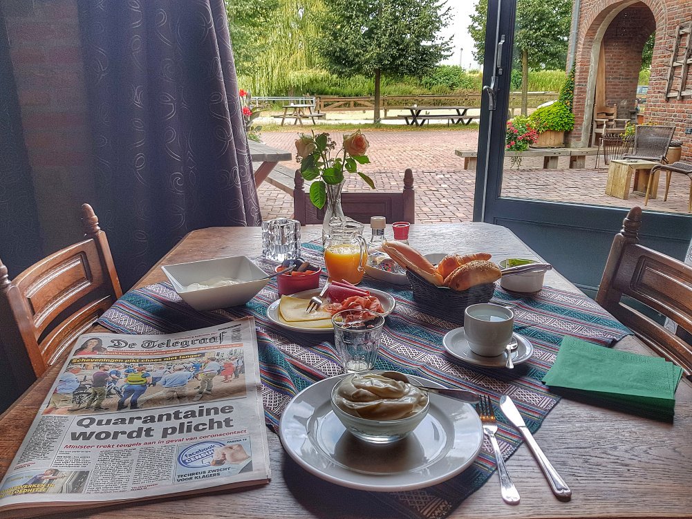 Hotel Herberg De Lindehoeve-官方