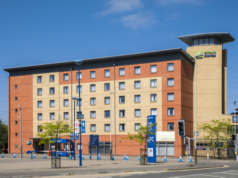 Holiday Inn Express 莱斯特 - 步行者体育场主图