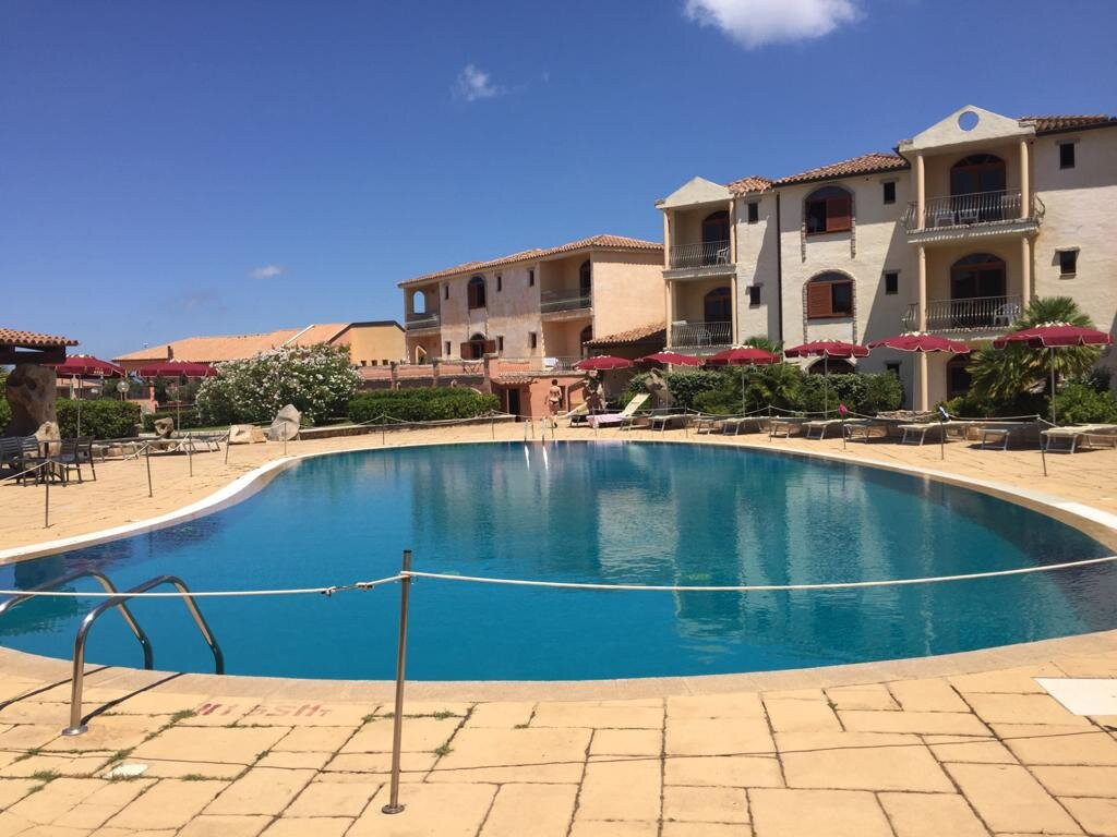 Club Esse Posada Beach Resort主图