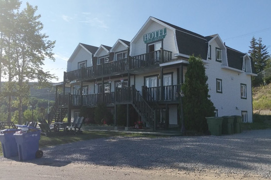 Hotel Sous la Croix主图