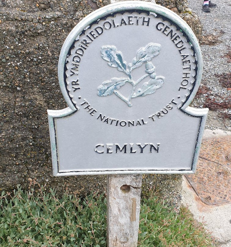 Cemlyn Bay景点图片