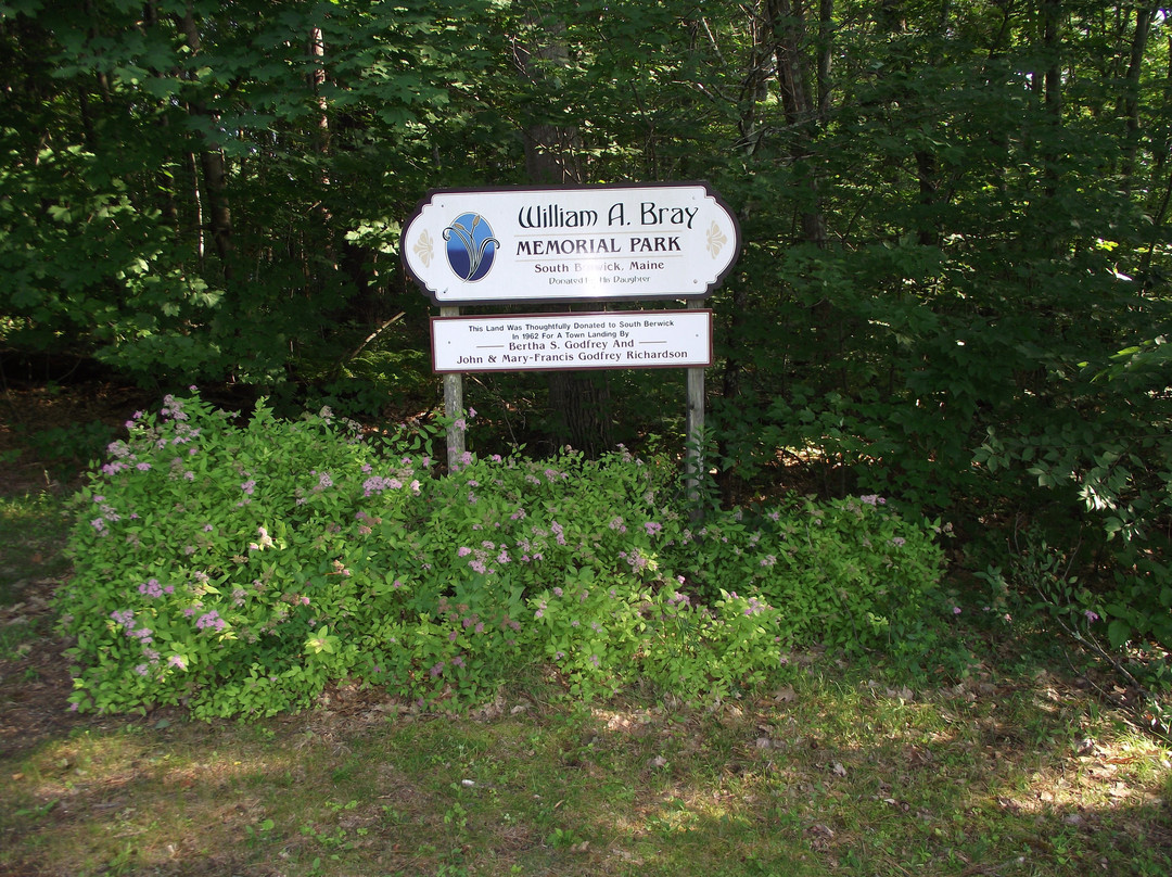William A. Bray Memorial Park景点图片