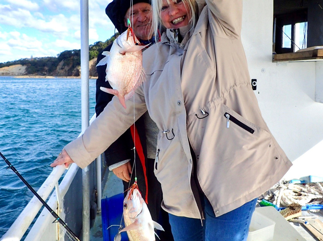 Fishing Waiheke - Day Tours-怀系奇岛必去景点