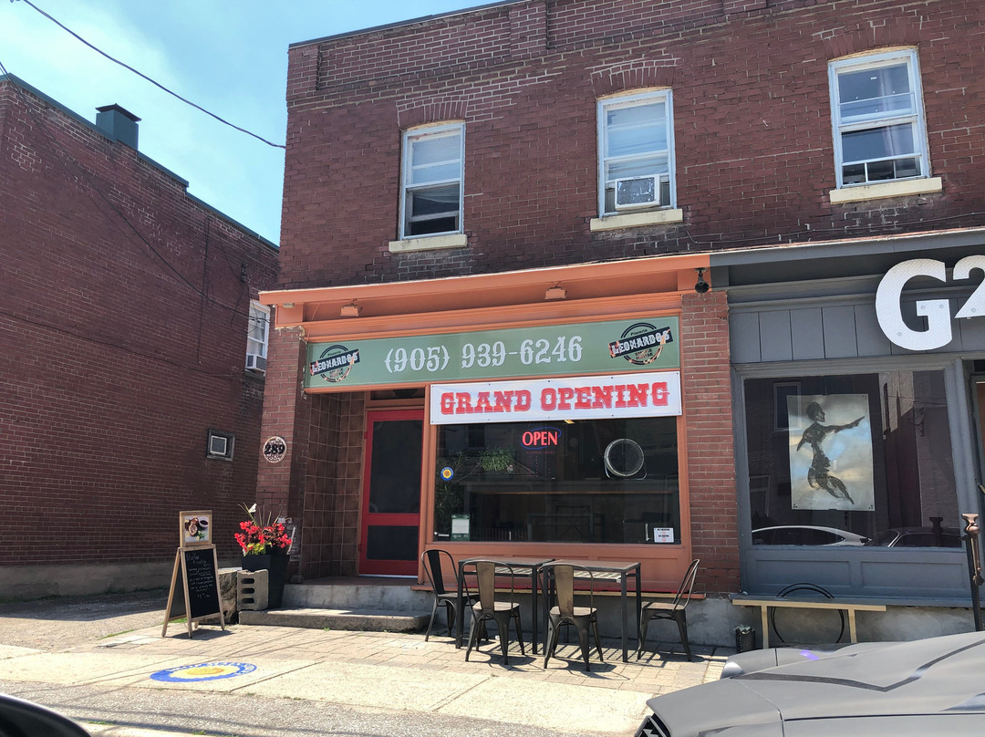 Schomberg餐馆和美食-Leonardos Pizzeria And Smokehouse