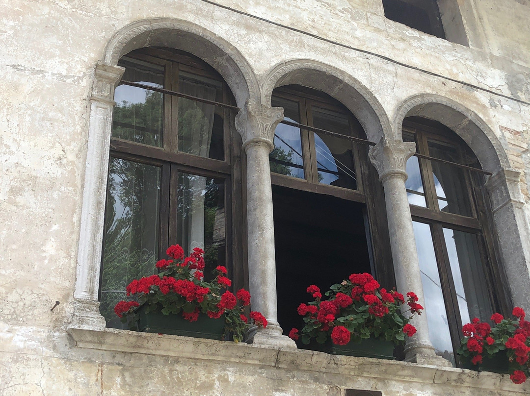Palazzo Zaro-Polcenigo必去景点