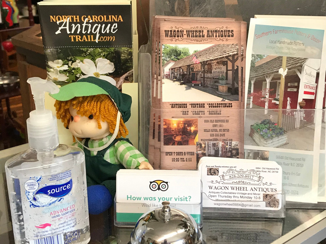 Wagon Wheel Antiques景点图片