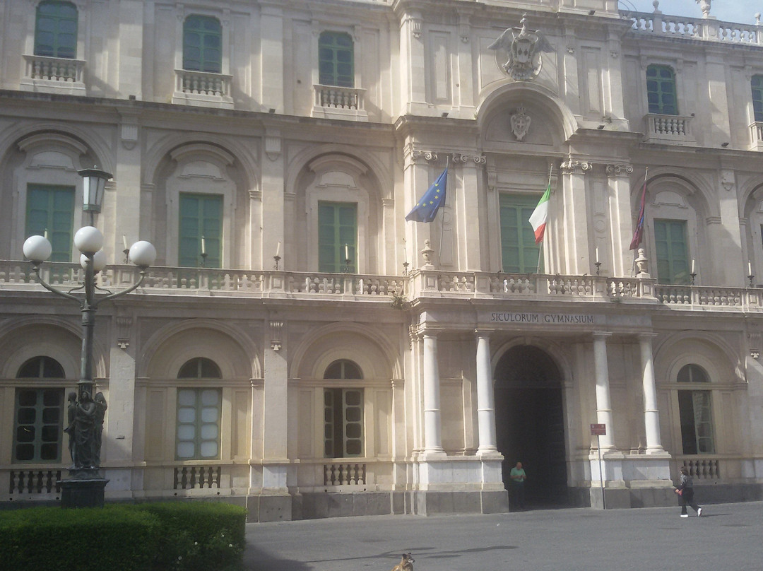 Palazzo Centrale-卡塔尼亚必去景点