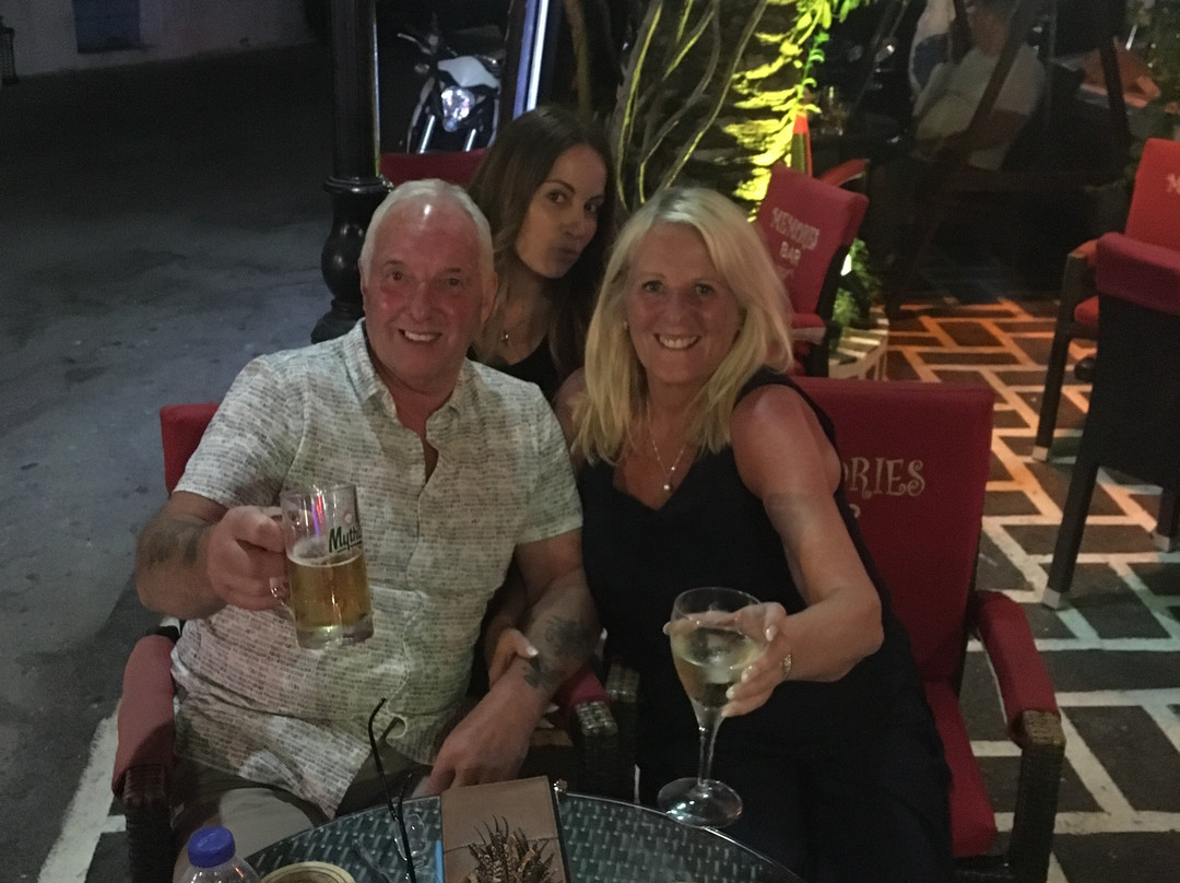 Memories Cocktail Bar-Lardos必去景点