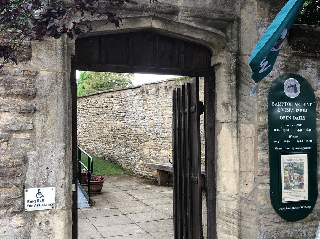Bampton Library景点图片