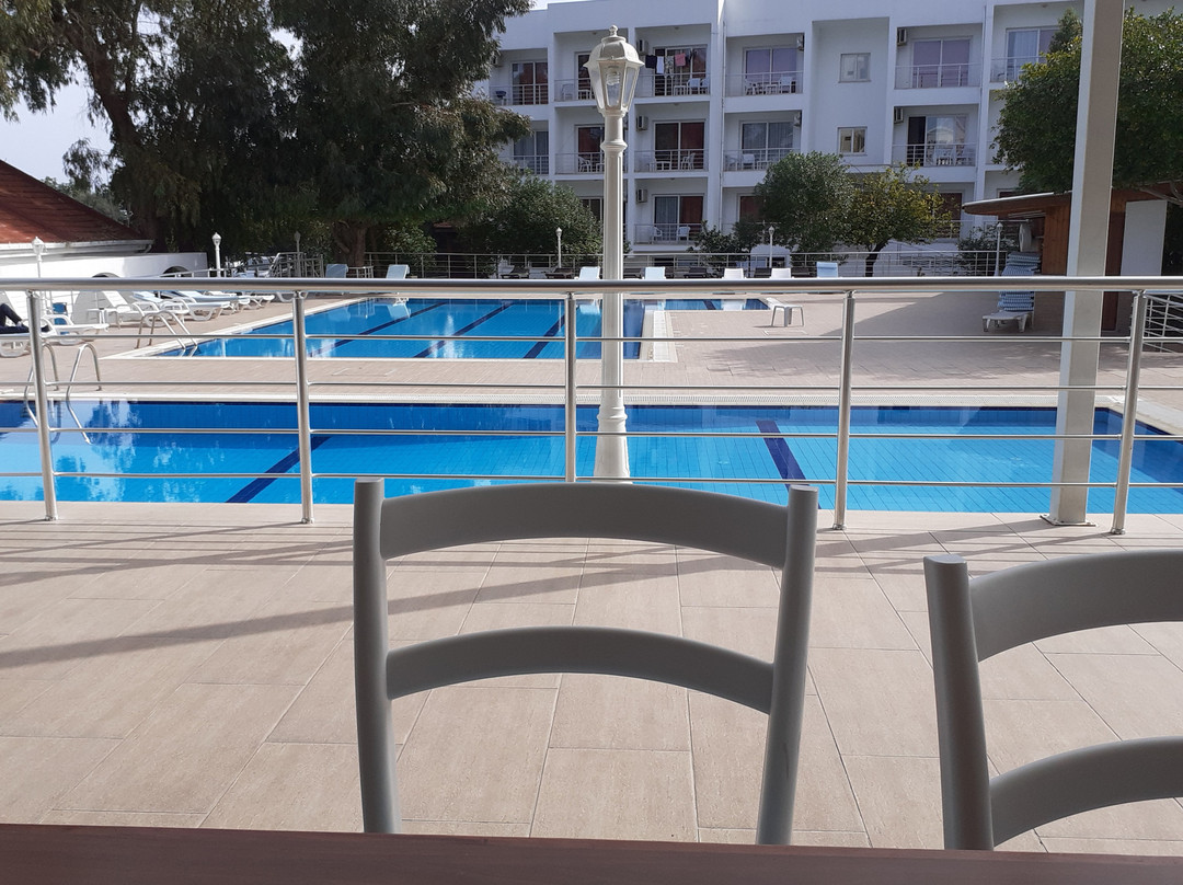 Rose Gardens Hotel主图