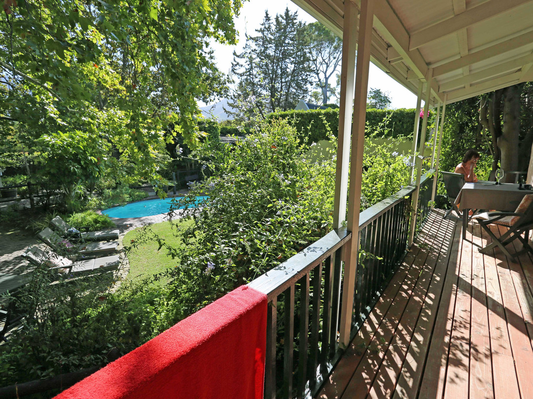 Constantia Stables主图