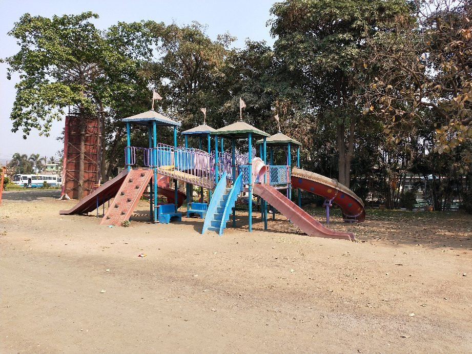 UK's Resort Khopoli主图