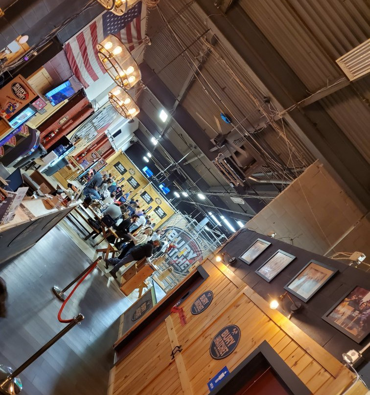 Bury The Hatchet Cherry Hill - Axe Throwing-切里希尔必去景点