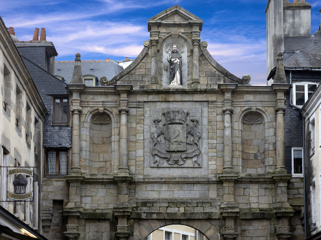 Porte Saint-Vincent-瓦讷必去景点