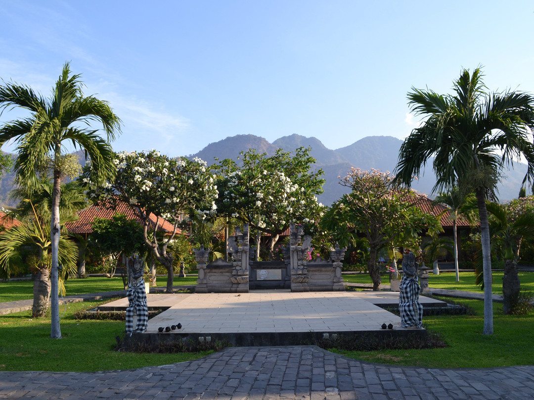 阿迪阿斯里海滩小屋主图