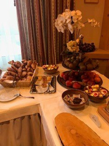 Turmhotel Victoria Davos主图