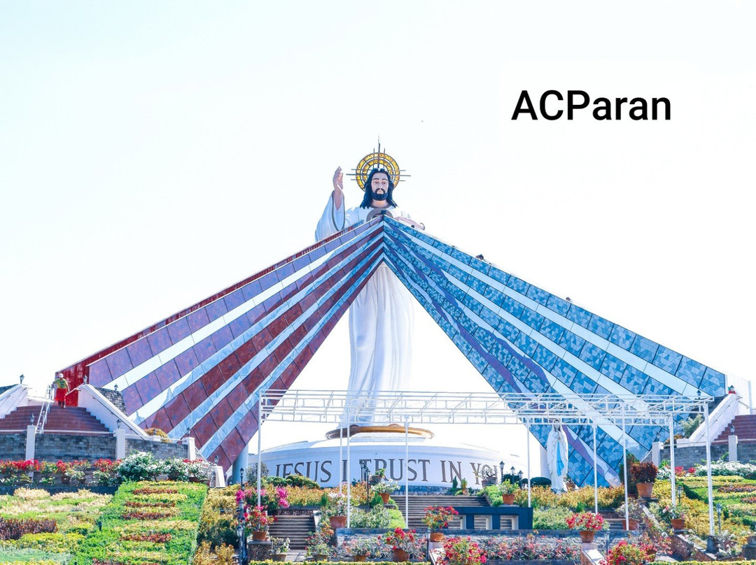 Statue of the Divine Mercy-El Salvador必去景点