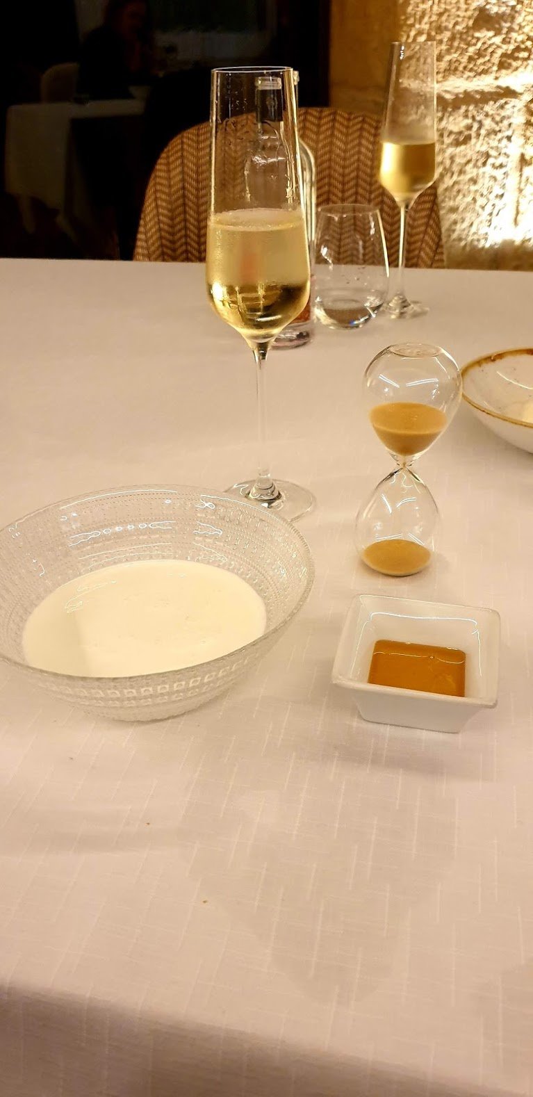 Palacio Tondon, La Rioja Brinas-餐饮