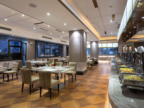 万德华美达安可酒店主图