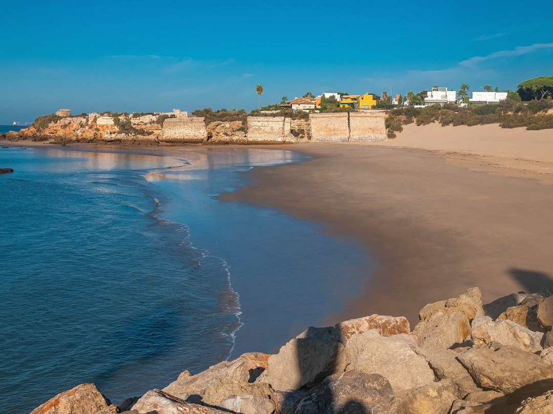 Playa De La Muralla景点图片