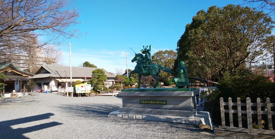 Shirahata Shrine景点图片