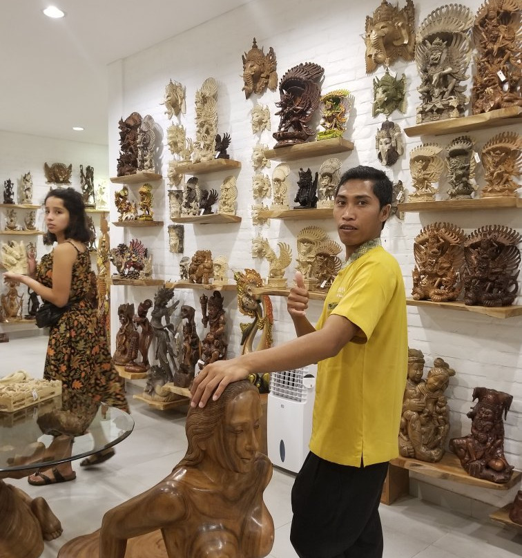 Werochana Wood Carving-Kemenuh必去景点