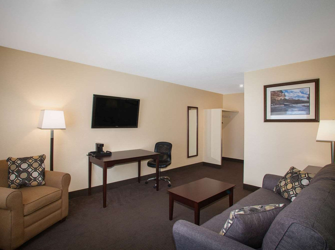 Baymont by Wyndham Jefferson City主图